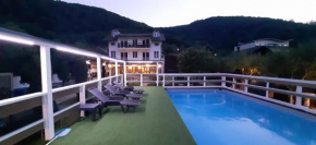 Rooms and Apartments Neron